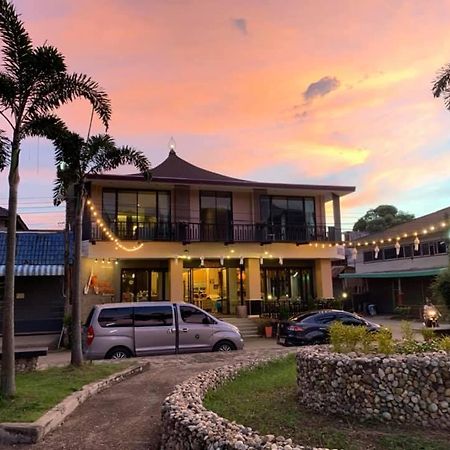 Saranya River House สรัญญาริเวอร์เฮาส์ Mae Ai Esterno foto